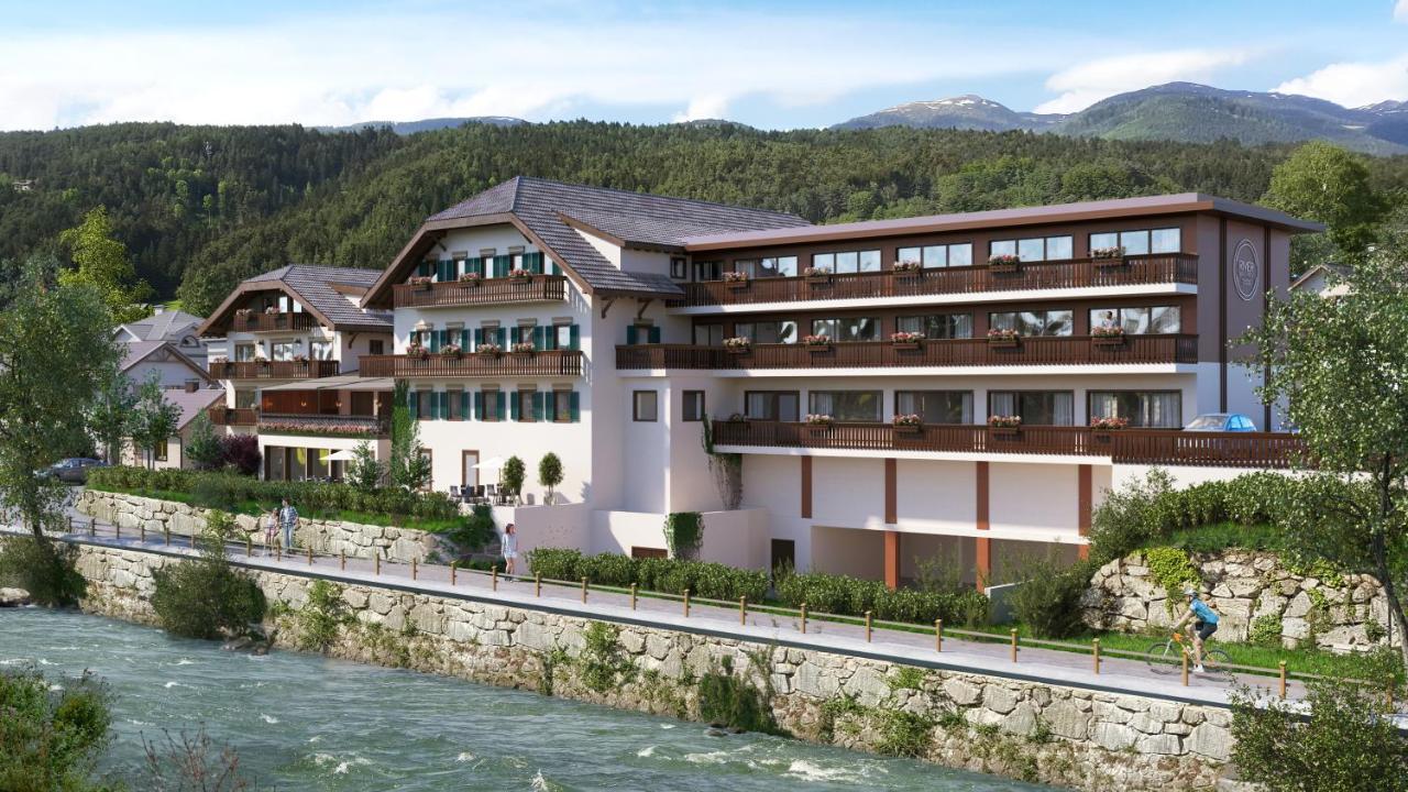 River Hotel Post Chienes Kültér fotó